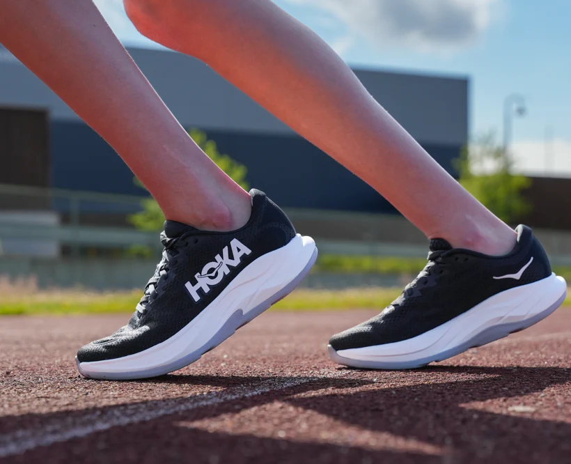 Hoka W RINCON 4 WIDE Black / White (HOKA er litt liten – ta en størrelse opp.)