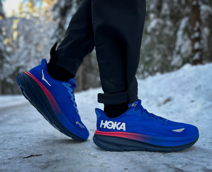 Hoka W CLIFTON 9 GTX Dazzling Blue / Evening Sky (HOKA er litt liten – ta en størrelse opp.)