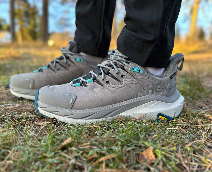 Hoka W KAHA 2 LOW GTX Sharkskin/Blue Coral (HOKA er litt liten – ta en størrelse opp.)