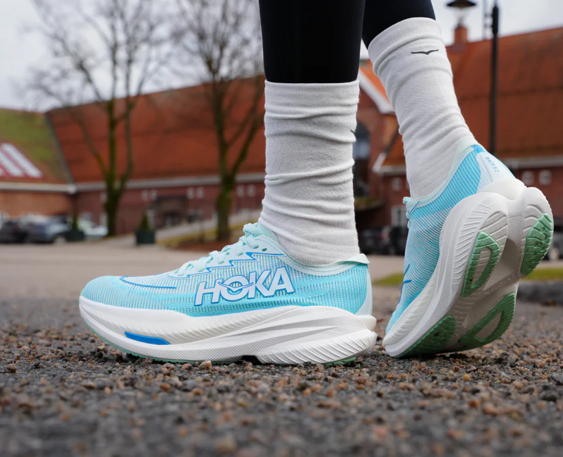 Hoka W MACH X 2 Snow Melt / Blue Spark (HOKA er litt liten – ta en størrelse opp.)