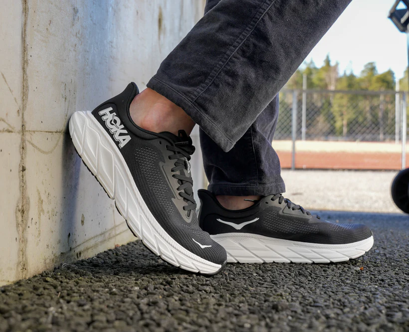 Hoka M ARAHI 7 Black / White (HOKA er litt liten – ta en størrelse opp.)