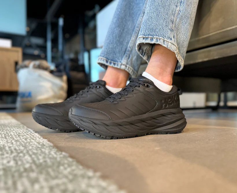 Hoka W BONDI SR Black  /  Black (HOKA er litt liten – ta en størrelse opp.)