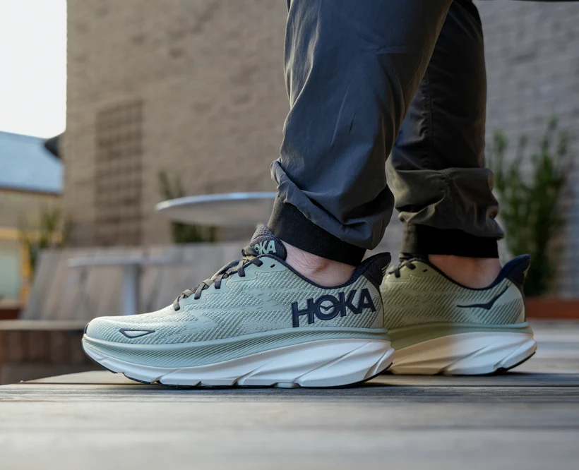 Hoka M CLIFTON 9 Sea Moss / Forest Lichen (HOKA er litt liten – ta en størrelse opp.)