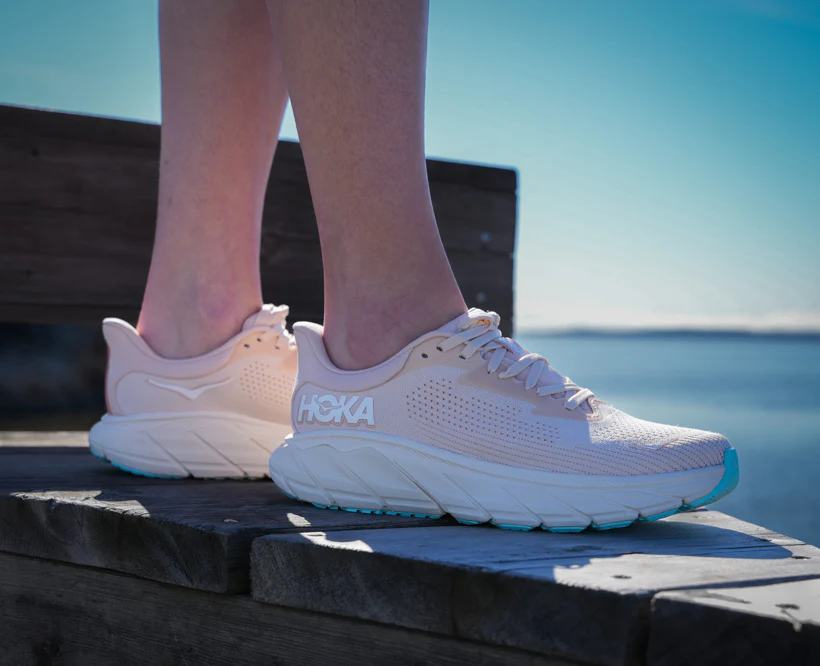 Hoka W ARAHI 7 Vanilla / Cream (HOKA er litt liten – ta en størrelse opp.)