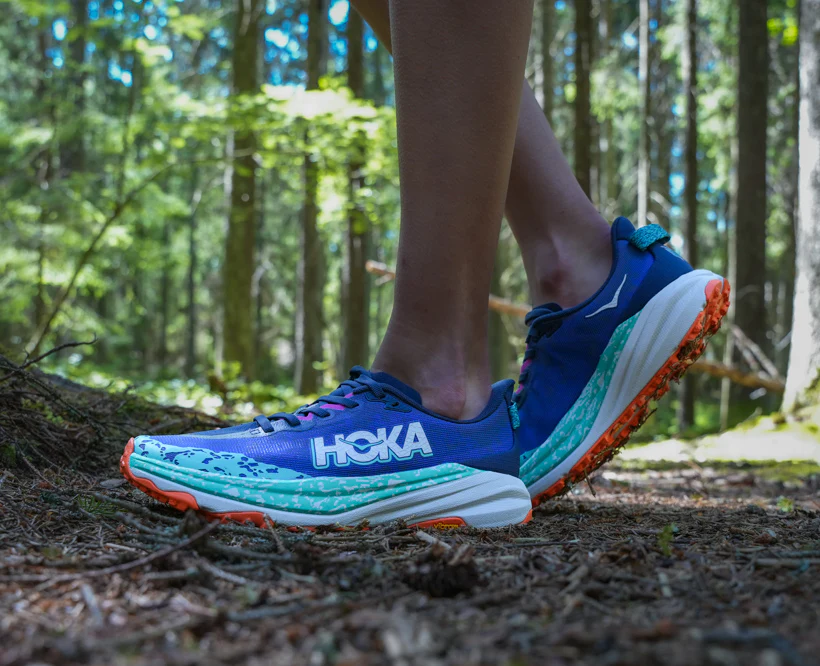 Hoka W SPEEDGOAT 6 Varsity Navy / Meteor (HOKA er litt liten – ta en størrelse opp.)