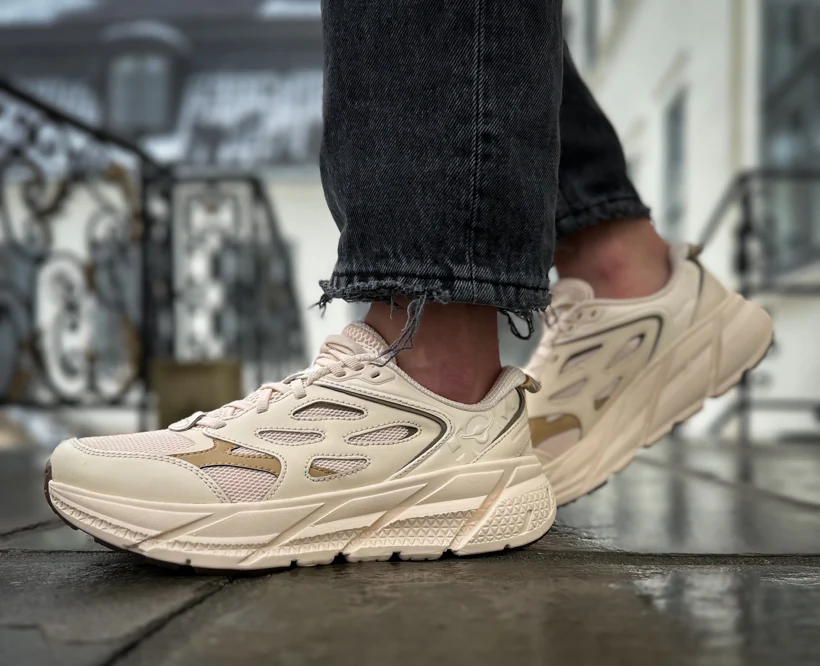 Hoka U CLIFTON L Vanilla / Wheat (HOKA er litt liten – ta en størrelse opp.)