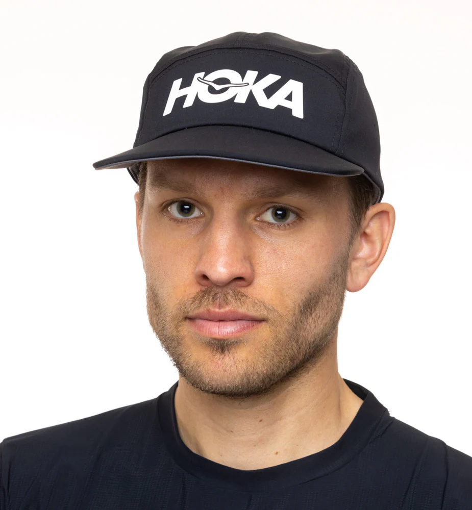 Hoka U PERFORMANCE HAT Black / White (HOKA er litt liten – ta en størrelse opp.)