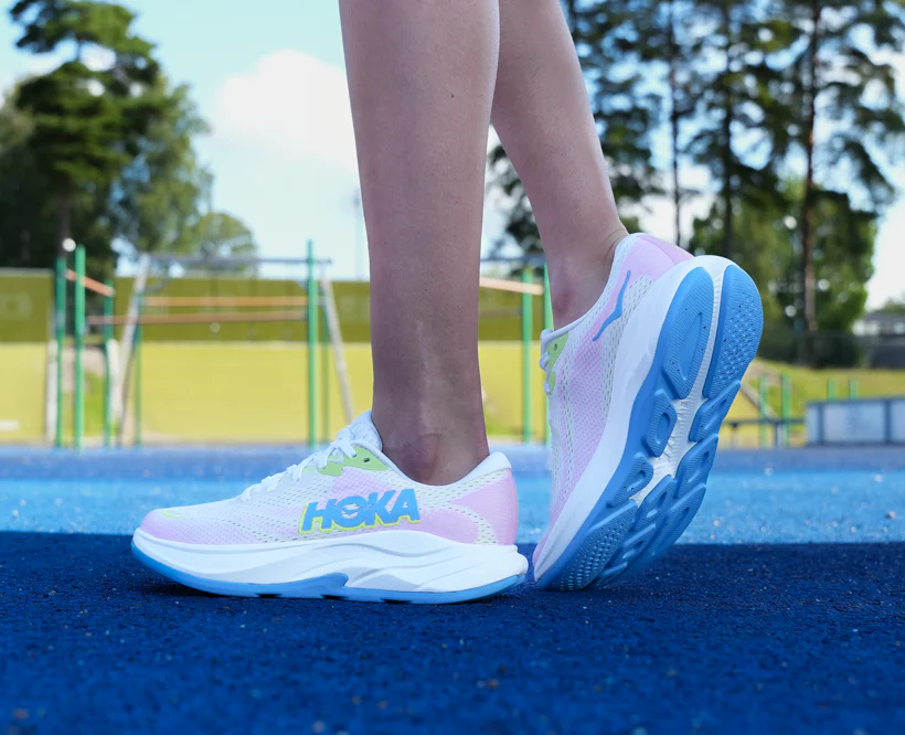 Hoka W RINCON 4 Frost / Pink Twilight (HOKA er litt liten – ta en størrelse opp.)