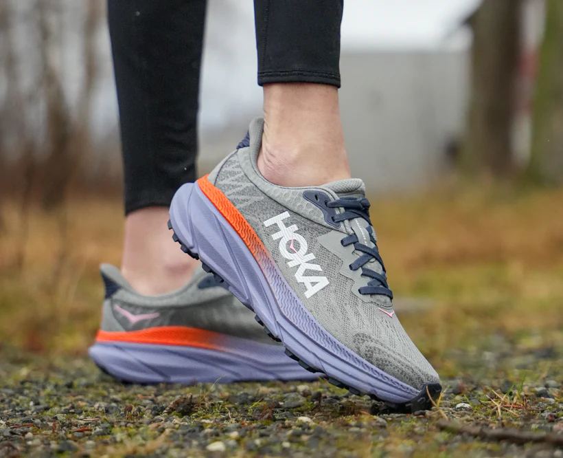 Hoka W CHALLENGER 7 Galactic Grey / Wild Indigo (HOKA er litt liten – ta en størrelse opp.)