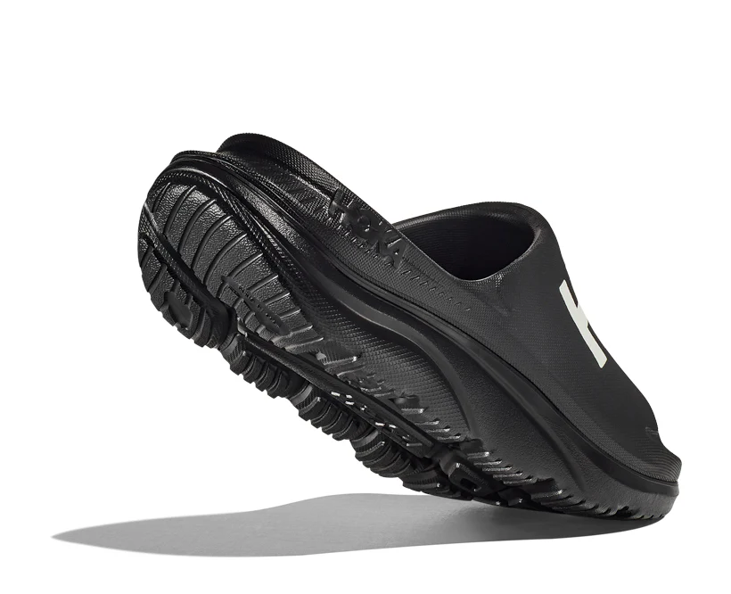 Hoka U ORA ATHLETIC SLIDE Black / White (HOKA er litt liten – ta en størrelse opp.)