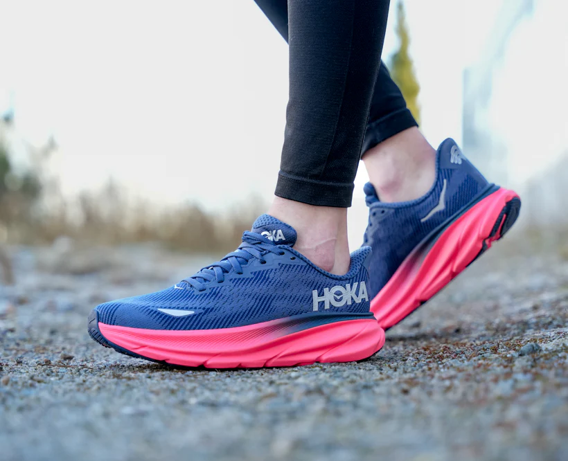 Hoka W CLIFTON 9 GTX Varsity Navy / Nautical Dusk (HOKA er litt liten – ta en størrelse opp.)