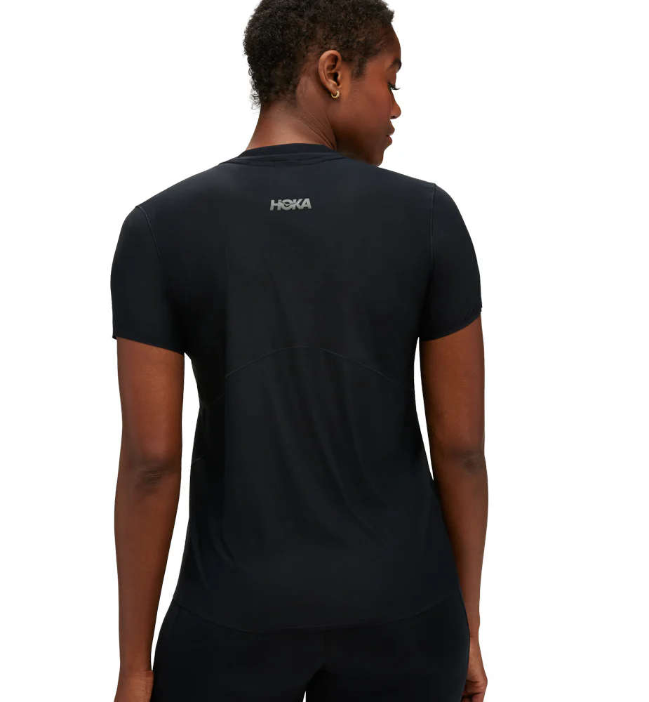 Hoka W AIROLITE RUN SHORT SLEEVE Black (HOKA er litt liten – ta en størrelse opp.)