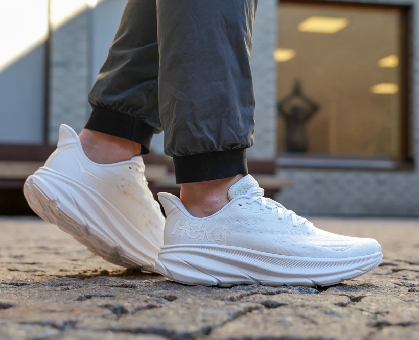 Hoka M CLIFTON 9 White / White (HOKA er litt liten – ta en størrelse opp.)