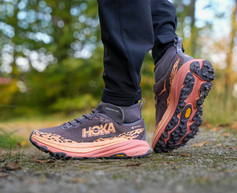 Hoka W SPEEDGOAT 6 MID GTX Galaxy / Guava (HOKA er litt liten – ta en størrelse opp.)