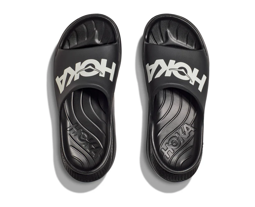 Hoka U ORA ATHLETIC SLIDE Black / White (HOKA er litt liten – ta en størrelse opp.)