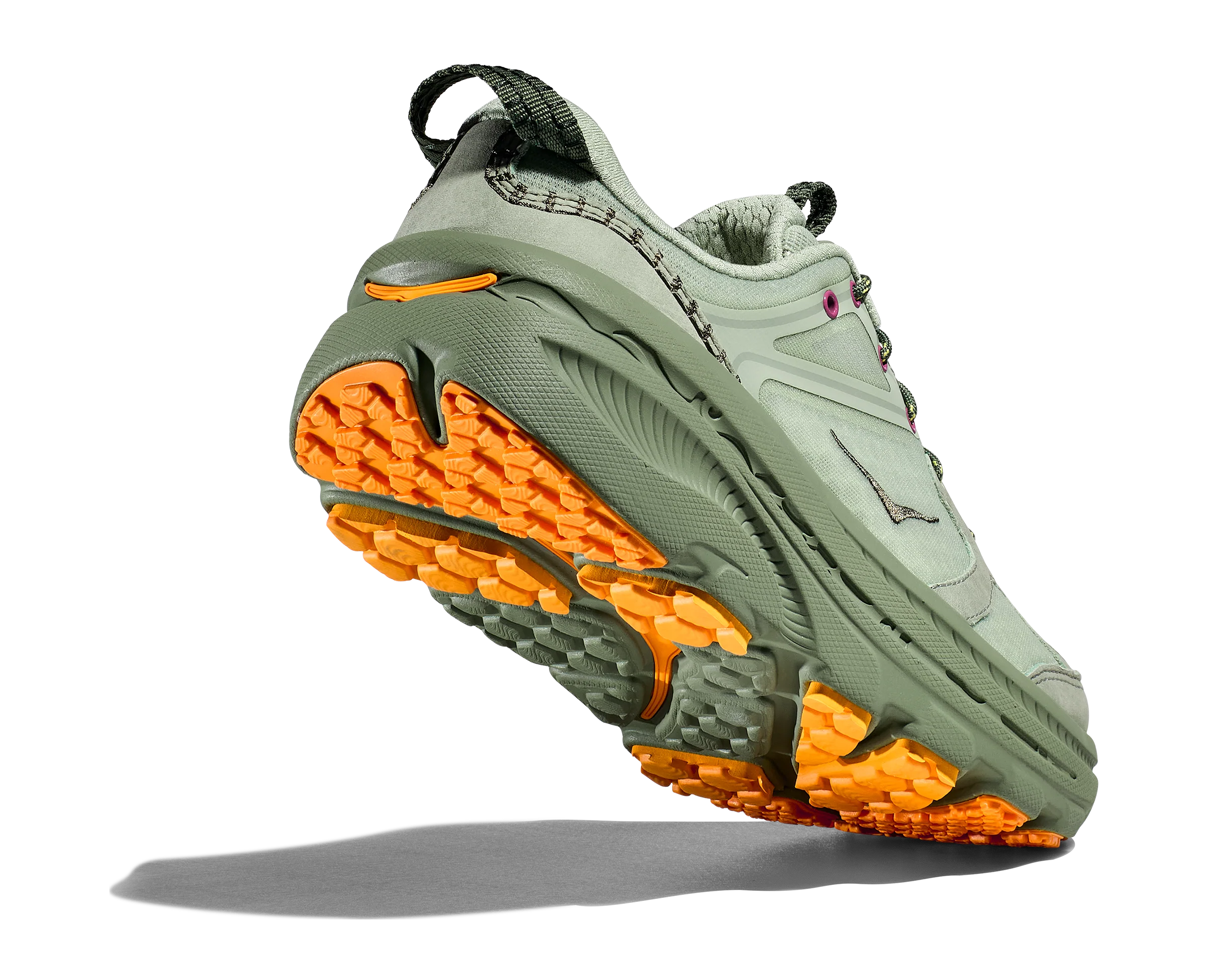 BONDI 8 SHELL CORAL / PEACH PARFAIT (HOKA er litt liten – ta en størrelse opp.)