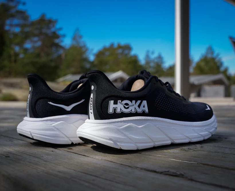 Hoka M ARAHI 7 Black / White (HOKA er litt liten – ta en størrelse opp.)