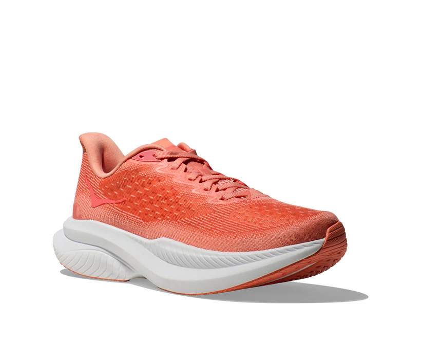 Hoka W MACH 6 LA Guava / White (HOKA er litt liten – ta en størrelse opp.)