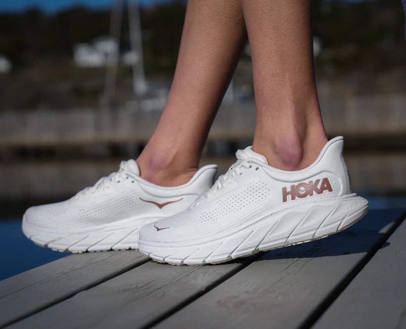 Hoka W ARAHI 7 Blanc De Blanc / Rose Gold (HOKA er litt liten – ta en størrelse opp.)