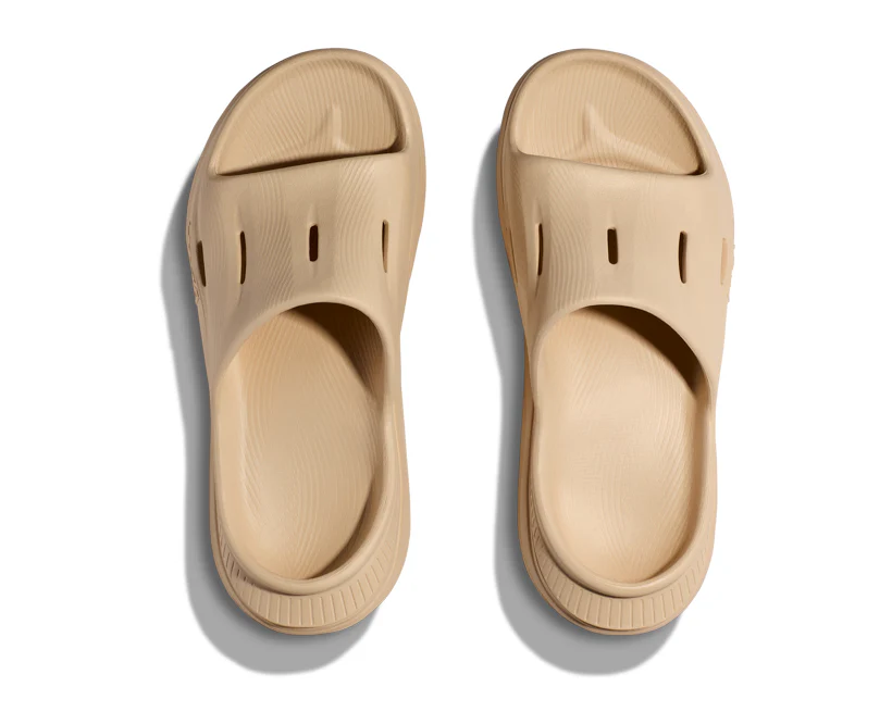 Hoka U ORA RECOVERY SLIDE 3 Shifting Sand / Shifting Sand (HOKA er litt liten – ta en størrelse opp.)