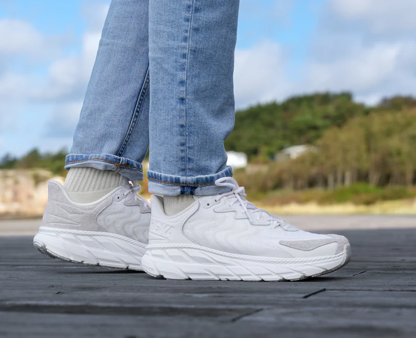 Hoka U CLIFTON LS White / Nimbus Cloud (HOKA er litt liten – ta en størrelse opp.)