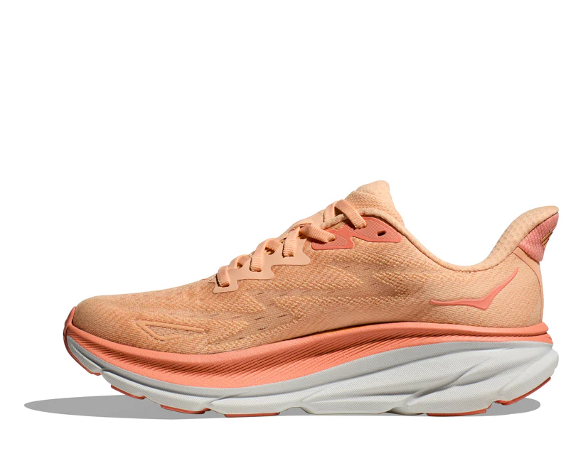 Hoka W CLIFTON 9 Cantaloupe / White (HOKA er litt liten – ta en størrelse opp.)