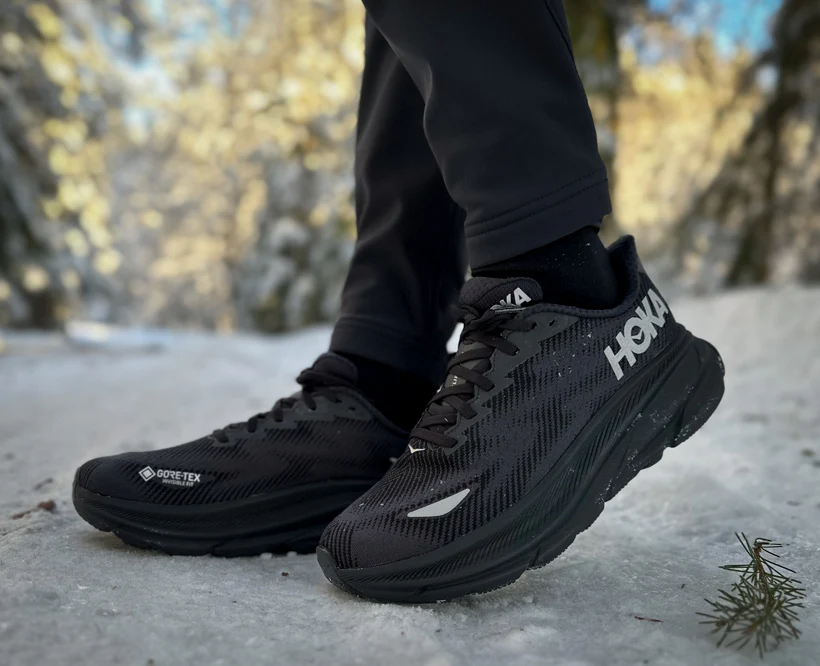 Hoka W CLIFTON 9 GTX Black / Black (HOKA er litt liten – ta en størrelse opp.)