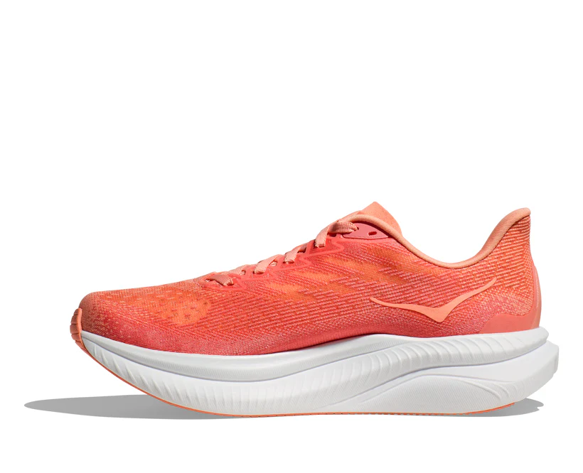 Hoka W MACH 6 LA Guava / White (HOKA er litt liten – ta en størrelse opp.)