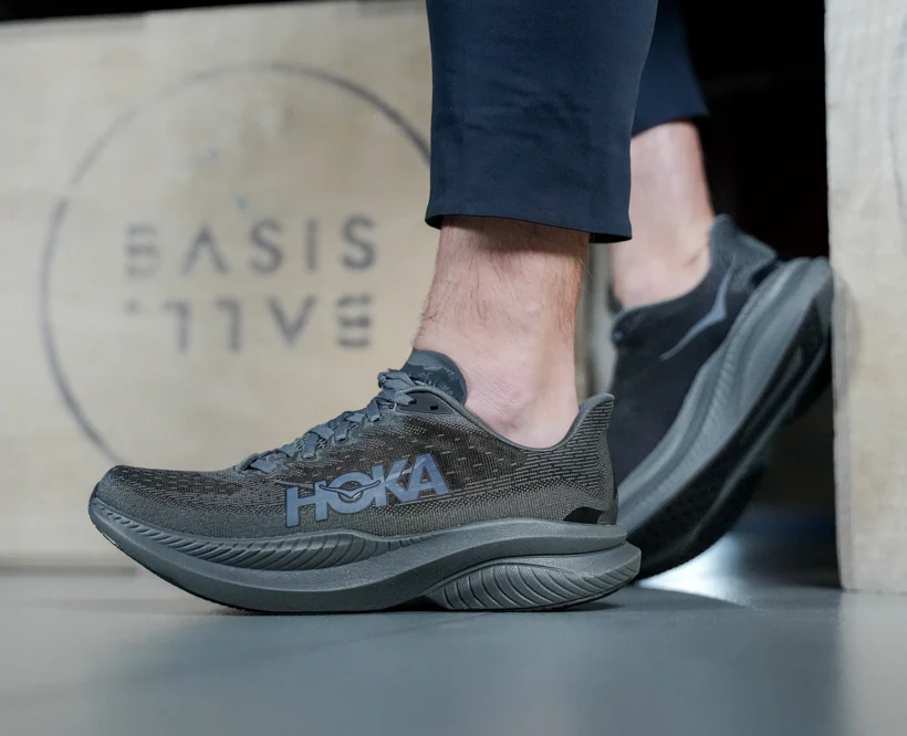 Hoka M MACH 6 Black / Black (HOKA er litt liten – ta en størrelse opp.)
