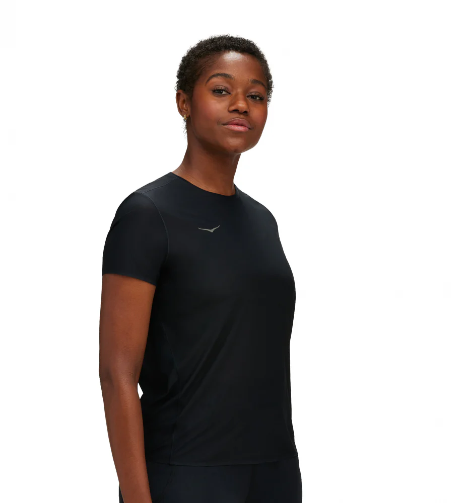Hoka W AIROLITE RUN SHORT SLEEVE Black (HOKA er litt liten – ta en størrelse opp.)