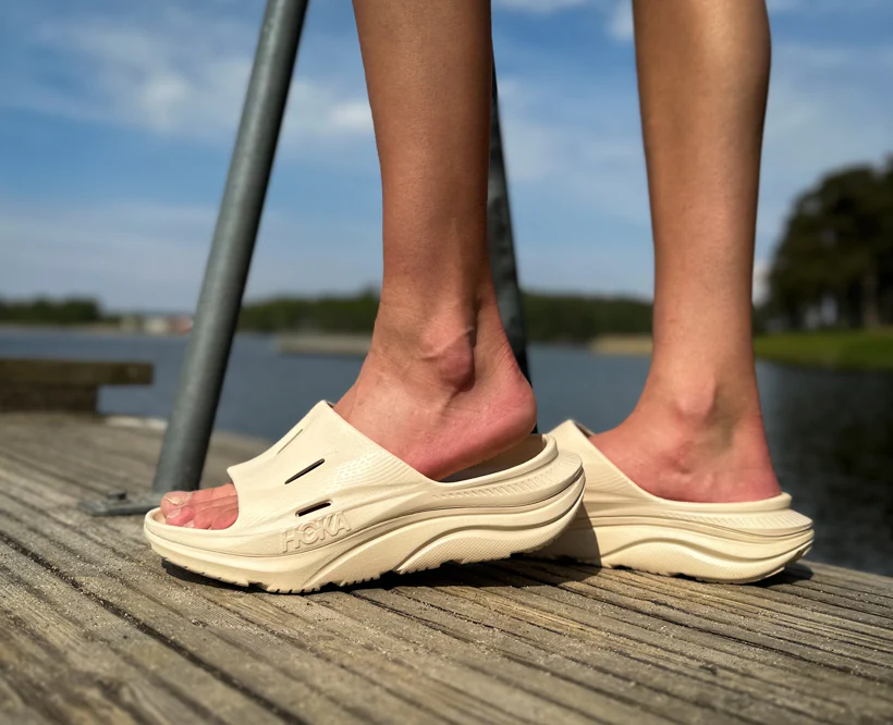 Hoka U ORA RECOVERY SLIDE 3 Shifting Sand / Shifting Sand (HOKA er litt liten – ta en størrelse opp.)