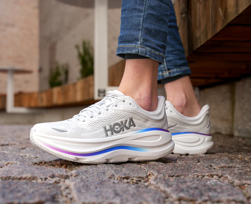 Hoka W BONDI 9 Cosmic Grey / White (HOKA er litt liten – ta en størrelse opp.)