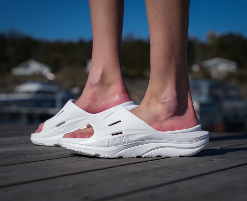 Hoka U ORA RECOVERY SLIDE 3 White / White (HOKA er litt liten – ta en størrelse opp.)