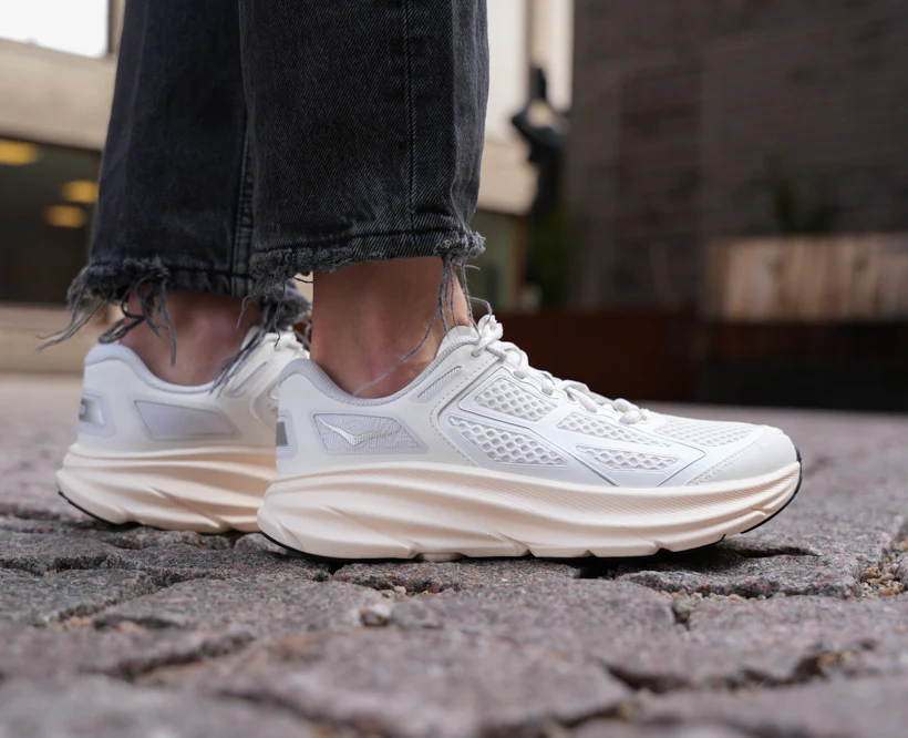 Hoka U CLIFTON ONE9 Frost / Cosmic Grey (HOKA er litt liten – ta en størrelse opp.)