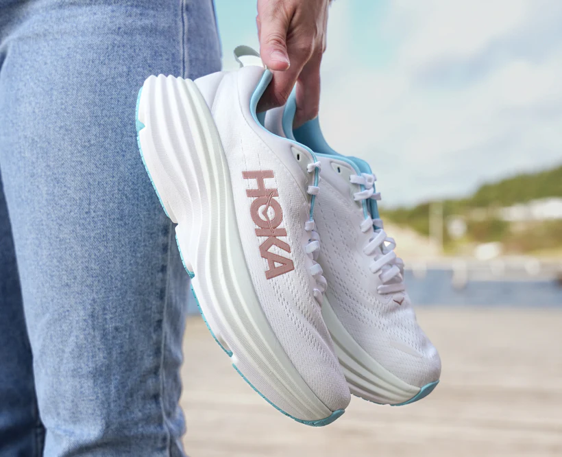 Hoka W BONDI 8 Frost / Rose Gold (HOKA er litt liten – ta en størrelse opp.)