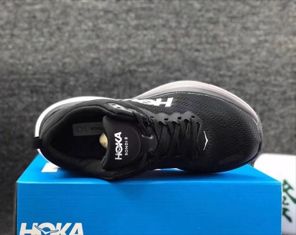 Bondi 8 Rubber-Trimmed Mesh Running Sneakers (HOKA er litt liten – ta en størrelse opp.)