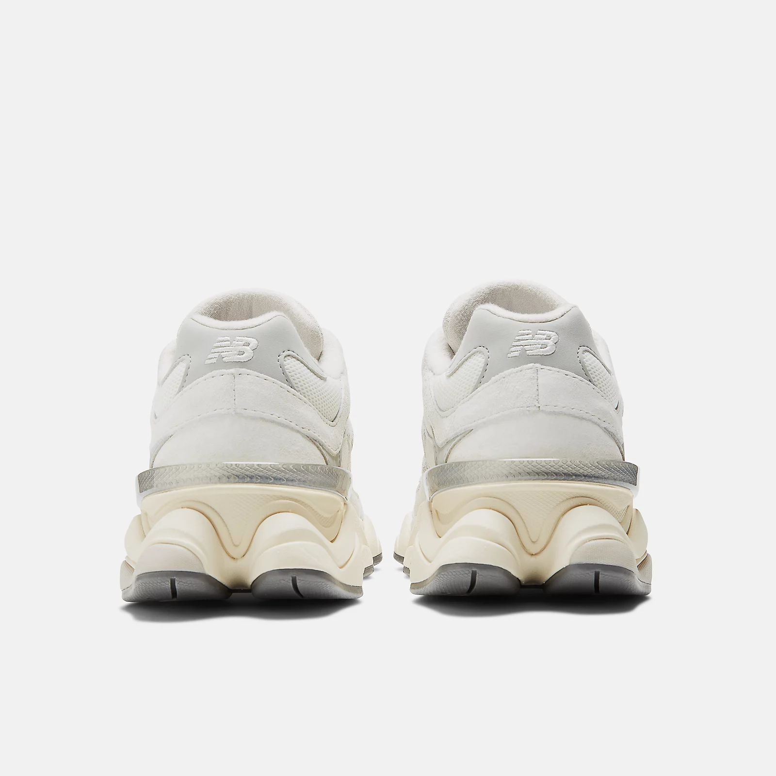 New Balance Unisex 9060 Sneakers -  Men's/Women's Sea Salt with Concrete and Silver Metallic