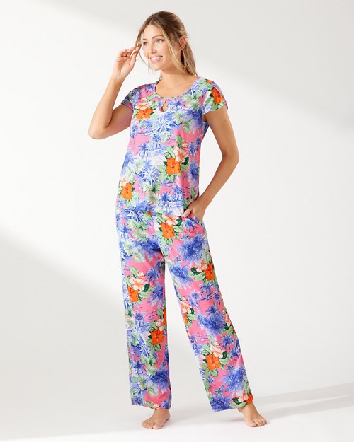 Short-Sleeve and Crop Pants Sleep Set