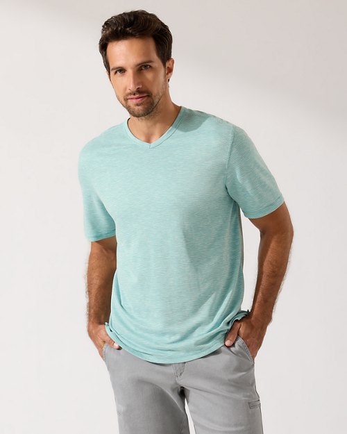 Cape Cayo V-Neck T-Shirt