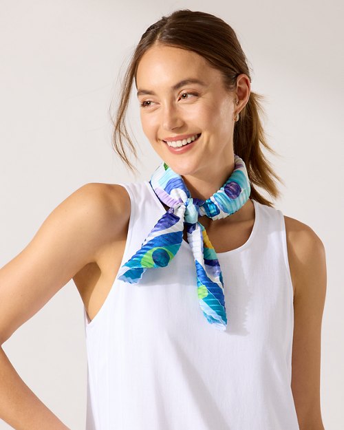 Swirling Pleated Diamond Scarf