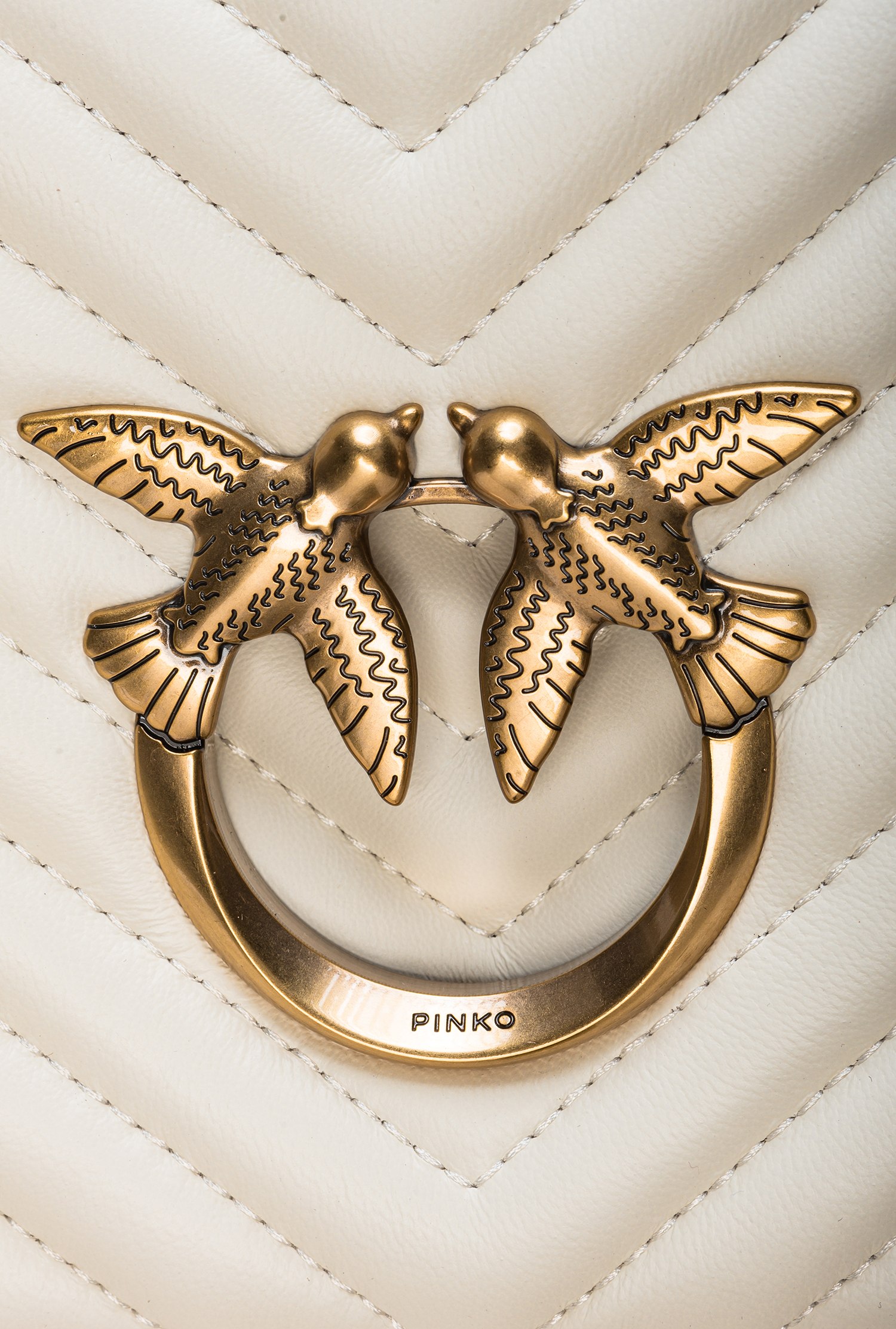 Classic Love Bag Click V Quilt