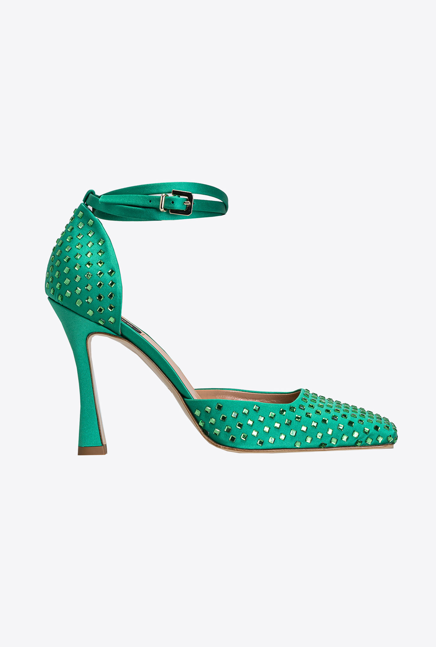 Heeled shoes with rhinestones
