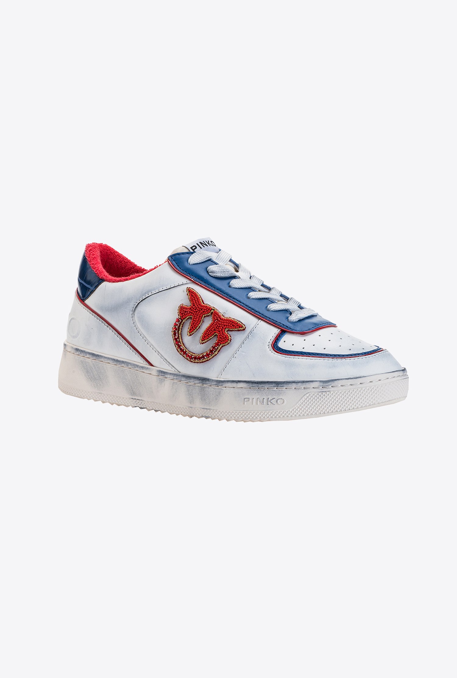 Sneakers with embroidery