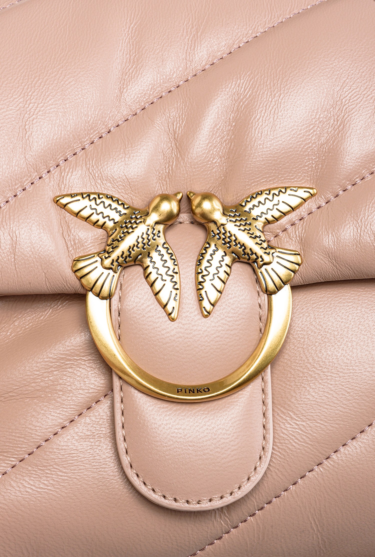 Classic Love Bag Puff Maxi Quilt