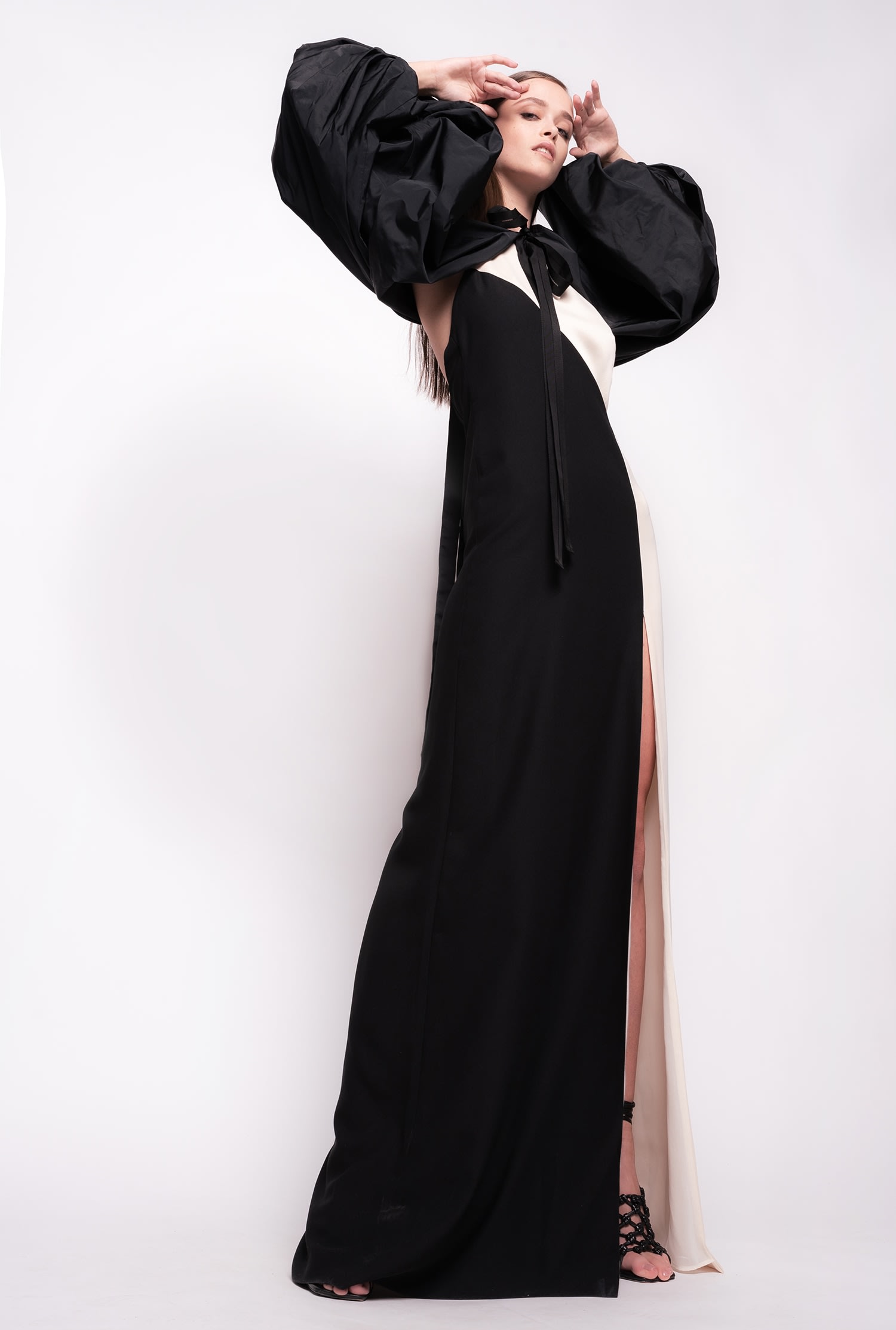 Taffeta shrug with balloon sleeves