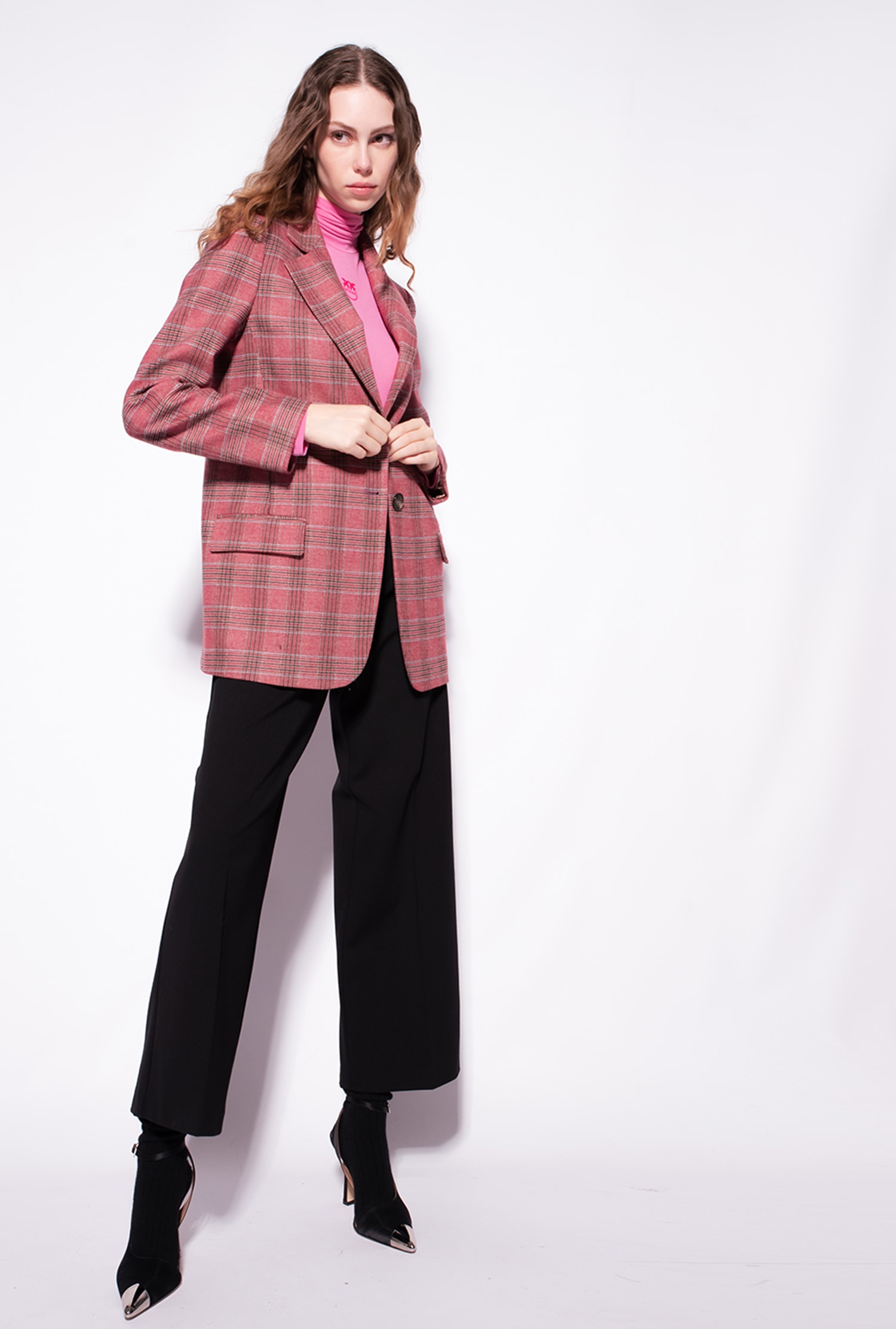 Loose-fitting stretch trousers