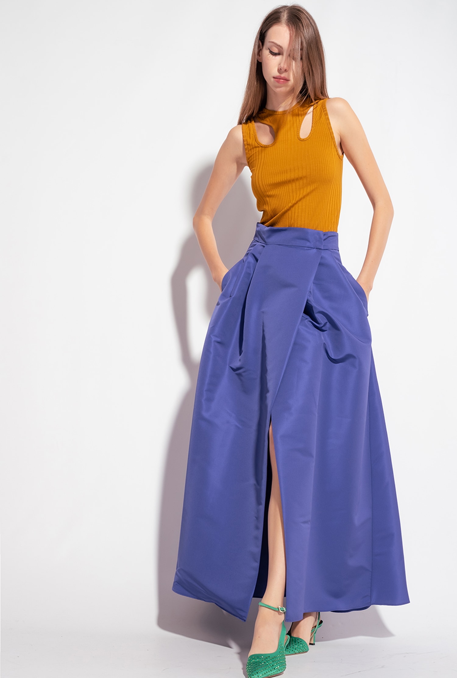 Elegant maxi-skirt