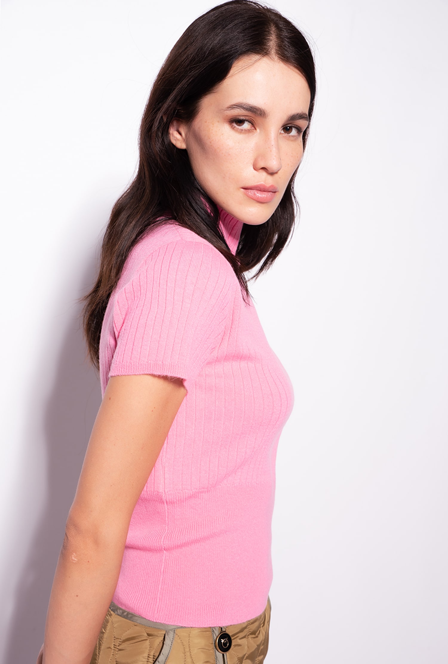 Short-sleeved ribbed top