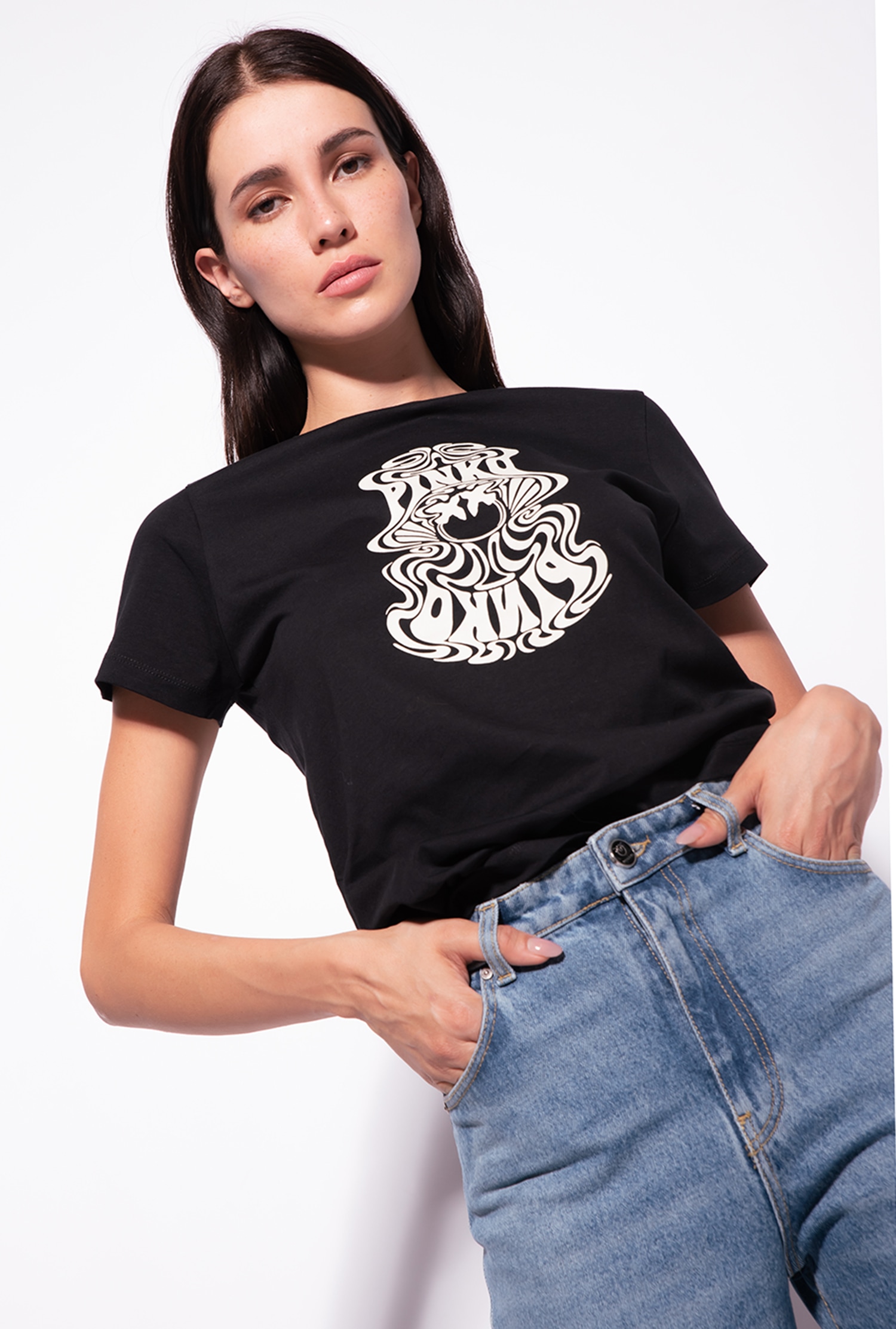 T-shirt with Love Birds logo