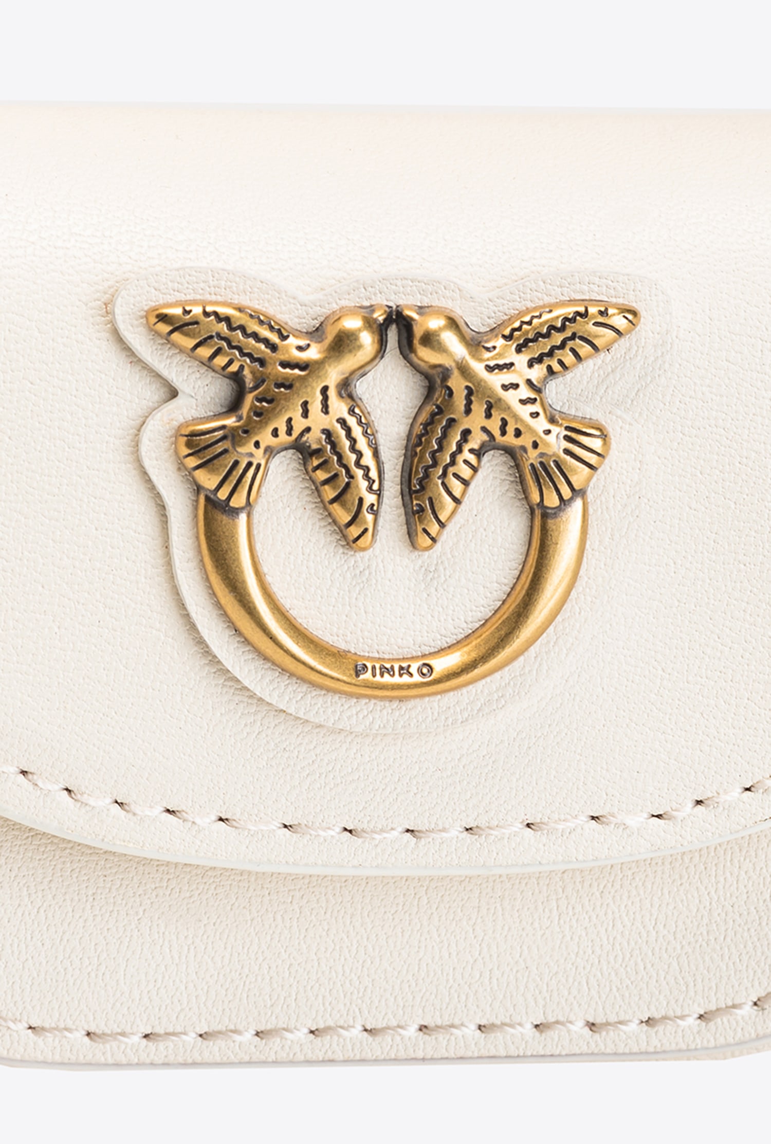 Leather earphones case